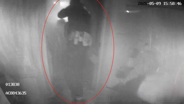 配资世界网 居民楼起火  蚌埠特警迅速转移受困群众_大皖新闻 | 安徽网